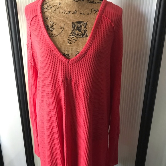 Free People long sleeve thermal top w/V neck. - Picture 7 of 9